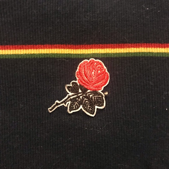 Crop Top Rasta Rose 🌹 - Picture 3 of 6
